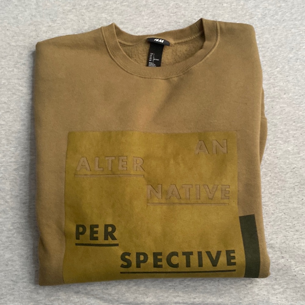 Sweatshirt